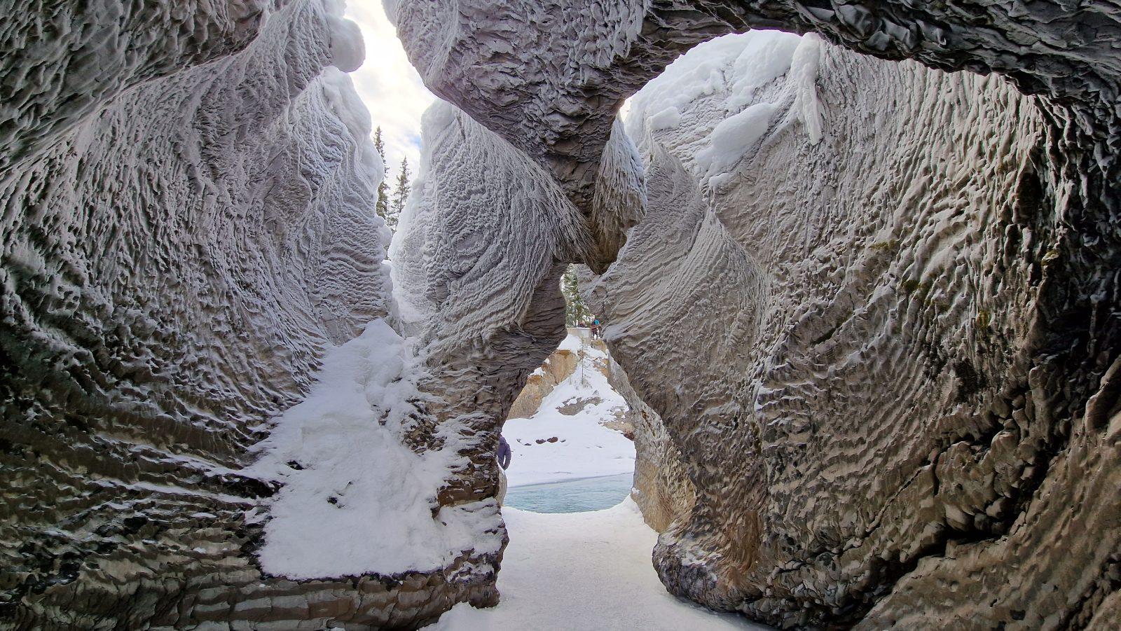 Natural Bridge / Yoho National Park