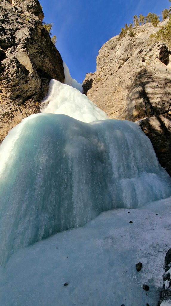 Wasserfall am Ende des Icewalk