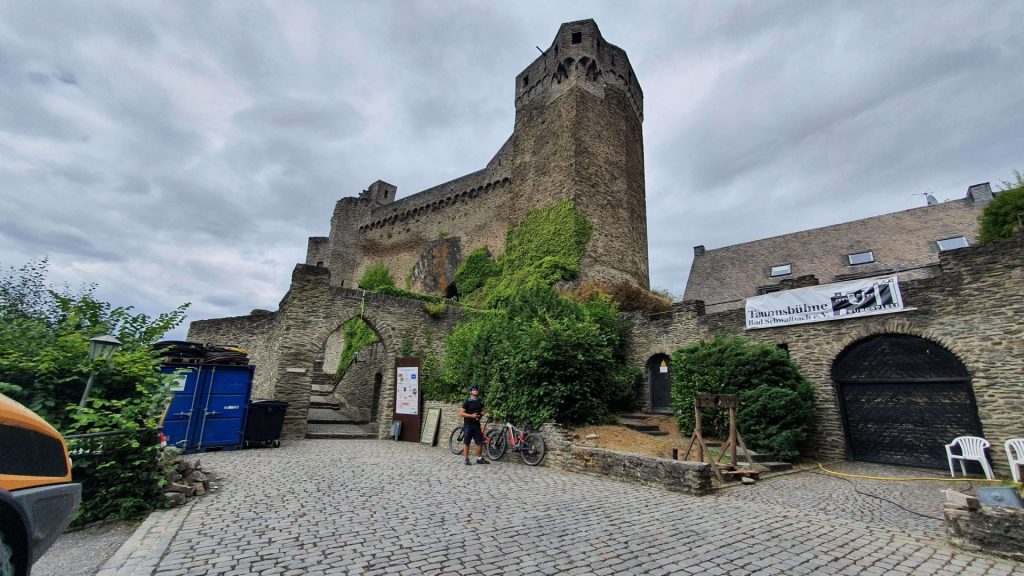 Burg Hohenstein / Hessen