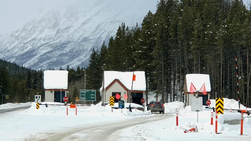 Einfahrt Icefield Parkway