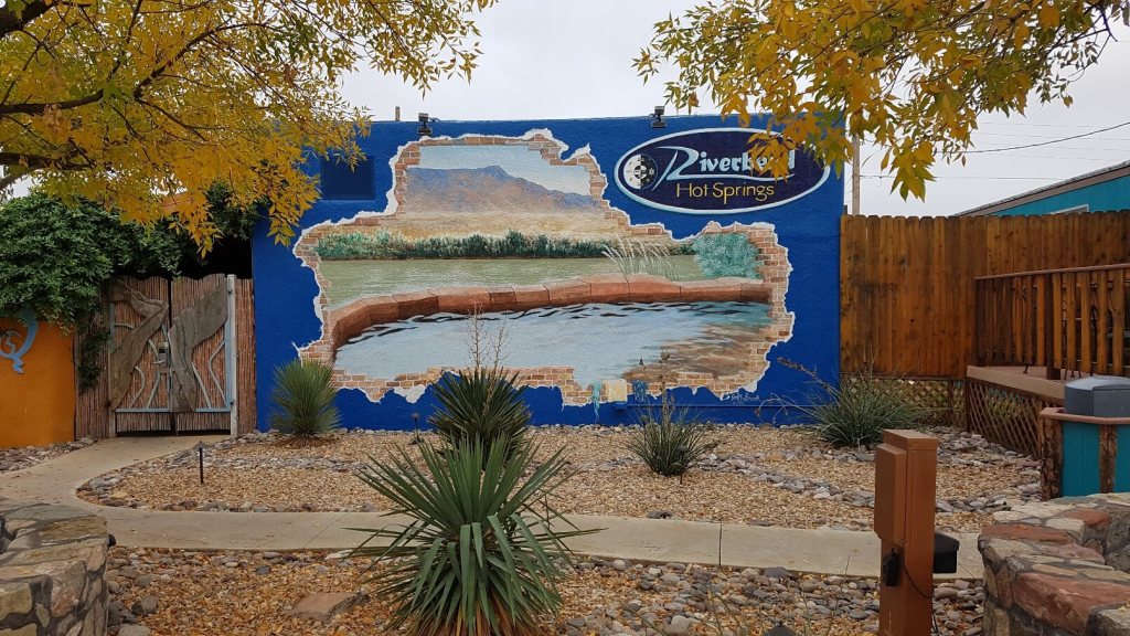 Hotel Riverbend Hot Springs