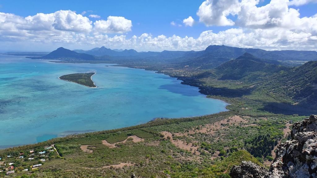 Ausblick auf die Küste von Mauritius
