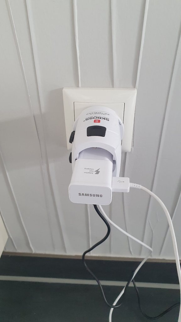 Reiseadapter weltweit mit USB Anschluss