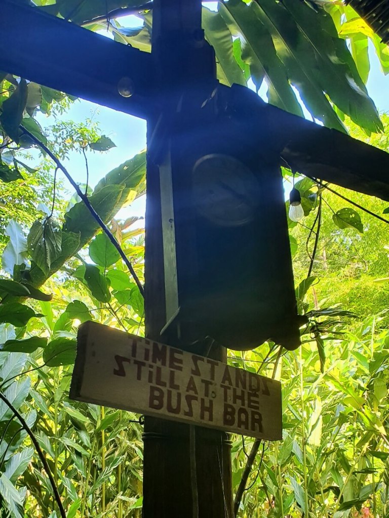 Bush Bar, die Zeit steht still