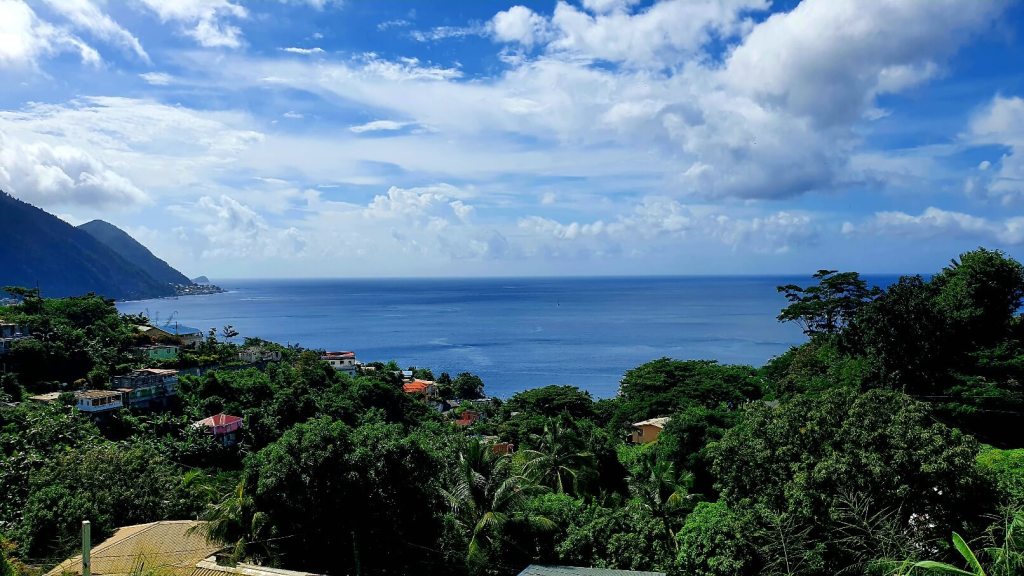 Ausblick auf die Küste von Dominica