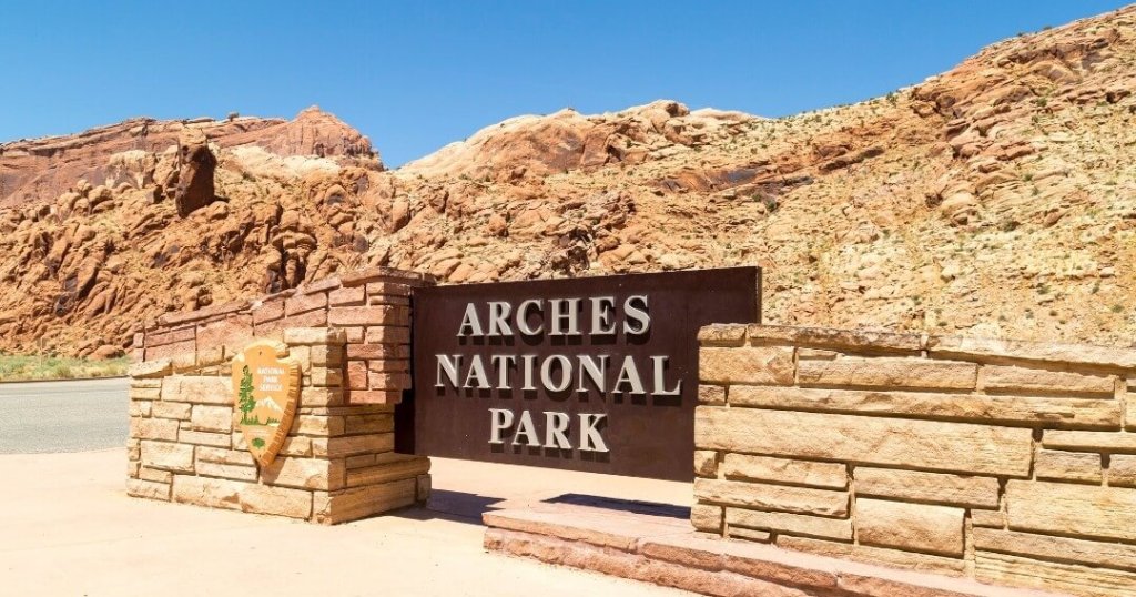 Eingangsschild zum Arches National Park