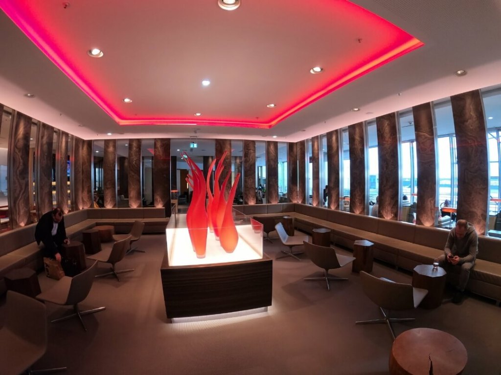 Maple Leaf Lounge Air Canada