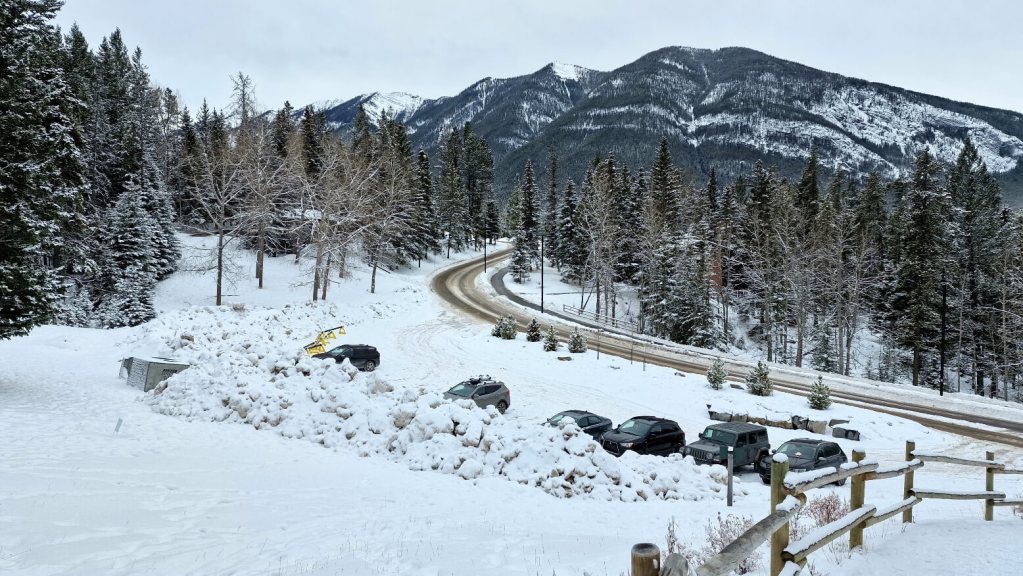 Der Parkplatz zum Trail im Winter, Lower Trailhead Banff