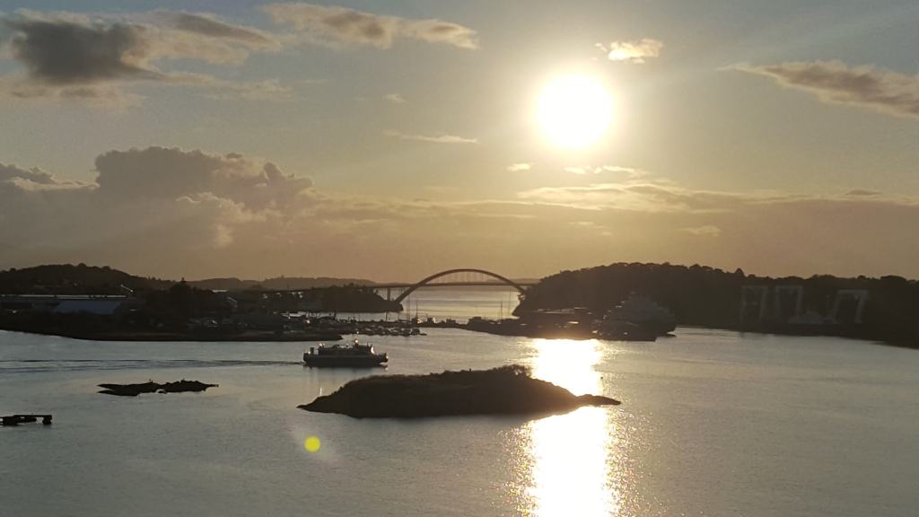 Hafeneinfahrt nach Stavanger bei Kreuzfahrt Norwegen