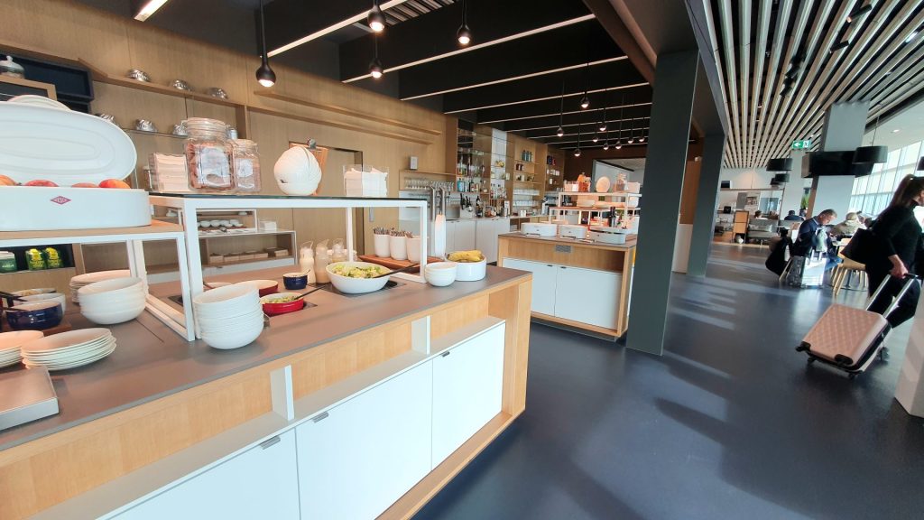 Buffet in der Lounge am Frankfurter Flughafen