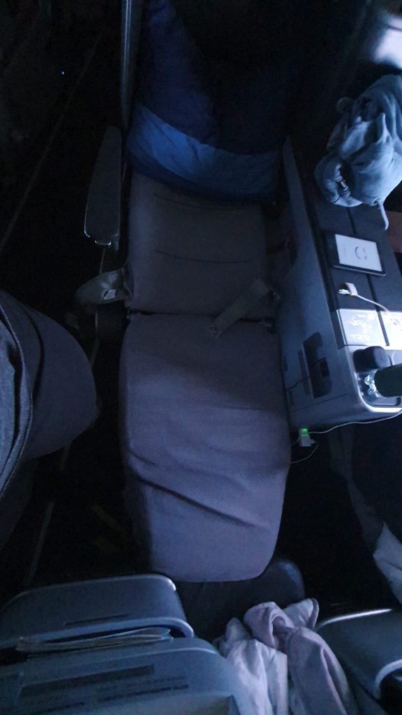 Bett in der Business Class im A330-200 der Discover Airlines