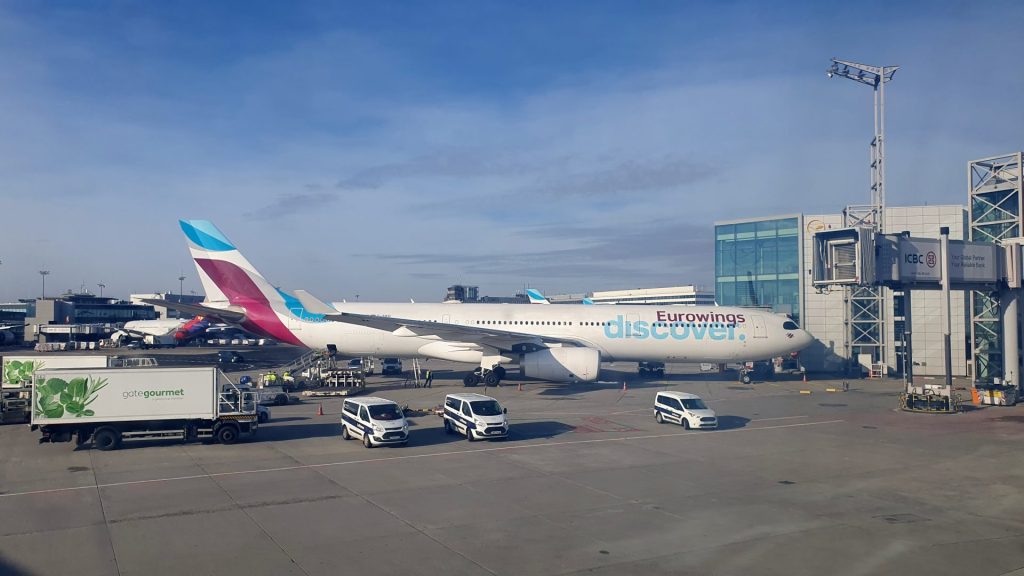 Ausblick aus dem Flieger am Frankfurter Flughafen