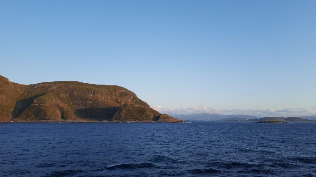 Sonnenuntergang auf der Mein Schiff in Norwegen