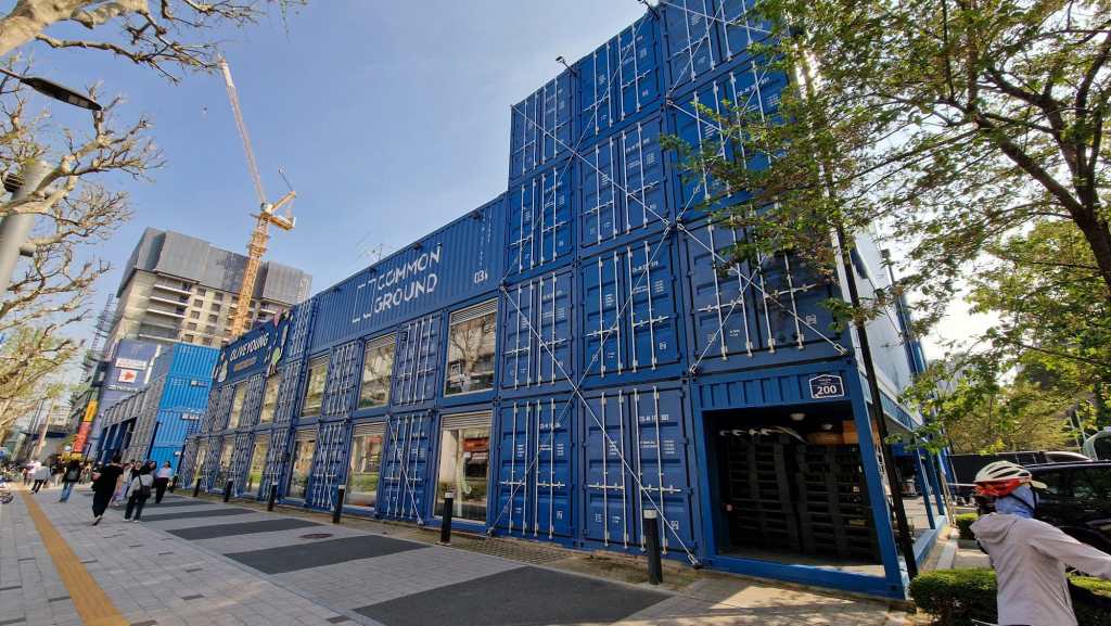 Common Ground Container Einkaufscenter