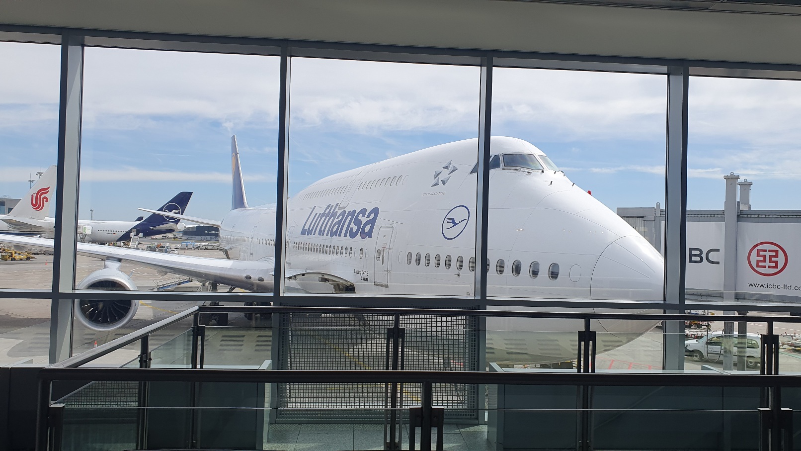 Lufthansa Business Class / Boeing 747-8