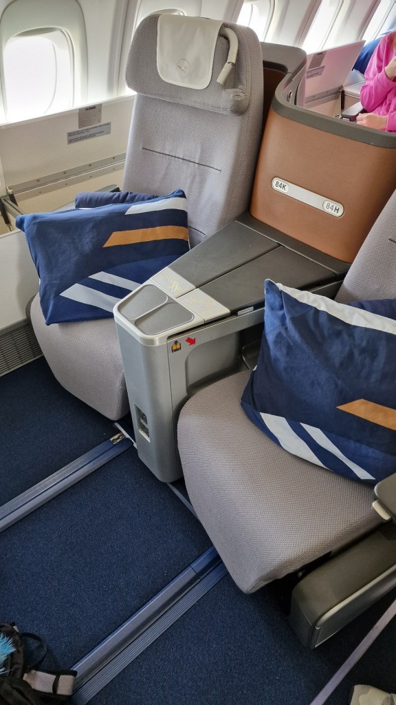 Lufthansa Boeing 747-8, Sitz 84H und 84K