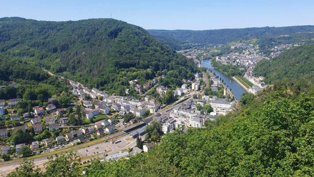 Ausblick auf die Lahn und Bad Ems