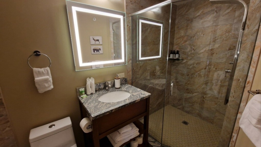 Badezimmer in unserer Suite in Canmore