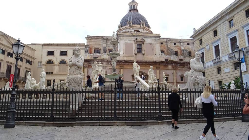 Fontana Pretoria beim Landausflug Palermo