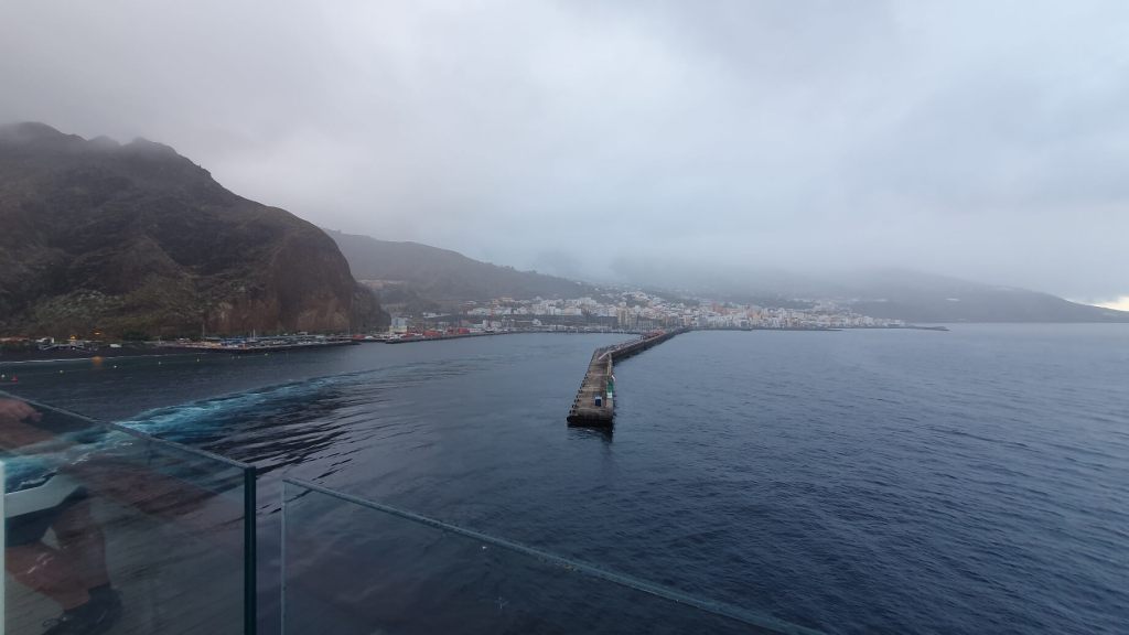Hafeneinfahrt zum Landausflug La Palma