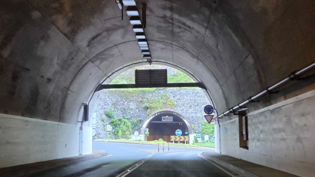 Unzählige Tunnel im Madeira Urlaub