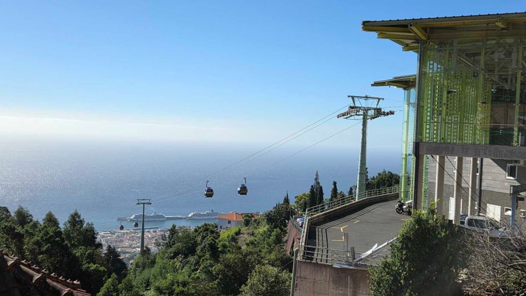 Seilbahn in Funchal - Sightseeing im Madeira Urlaub