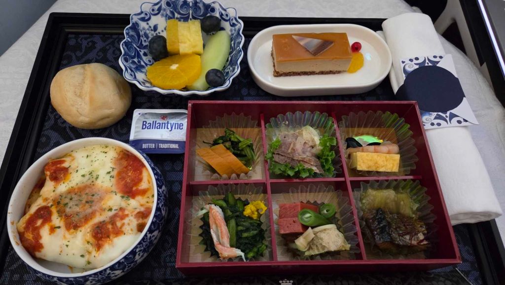 Bento Box im Flugzeug der KLM als Abschied von Japan