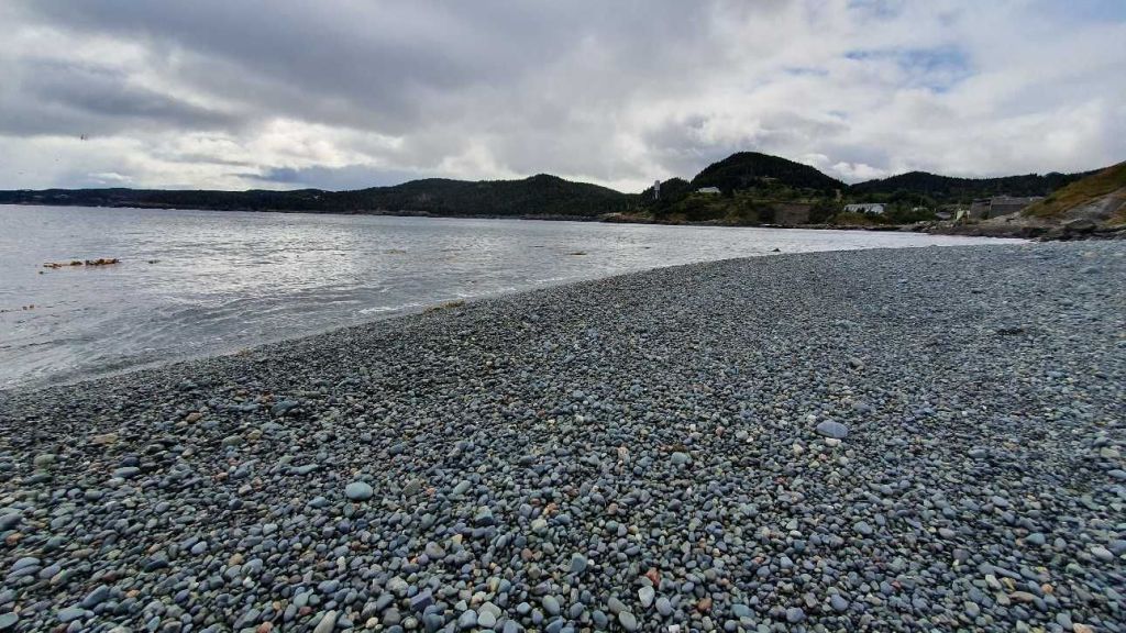 Kiesstrand am Tinkers Point Path