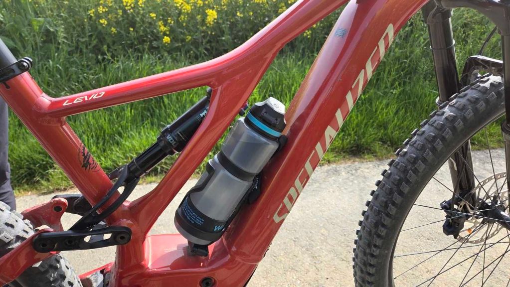 Water-to-Go Active Flasche als Fahrradflasche im Einsatz