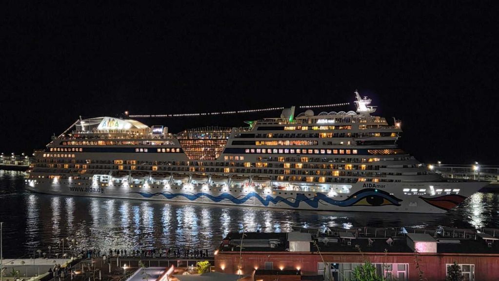 Auslauf der AIDA aus Funchal